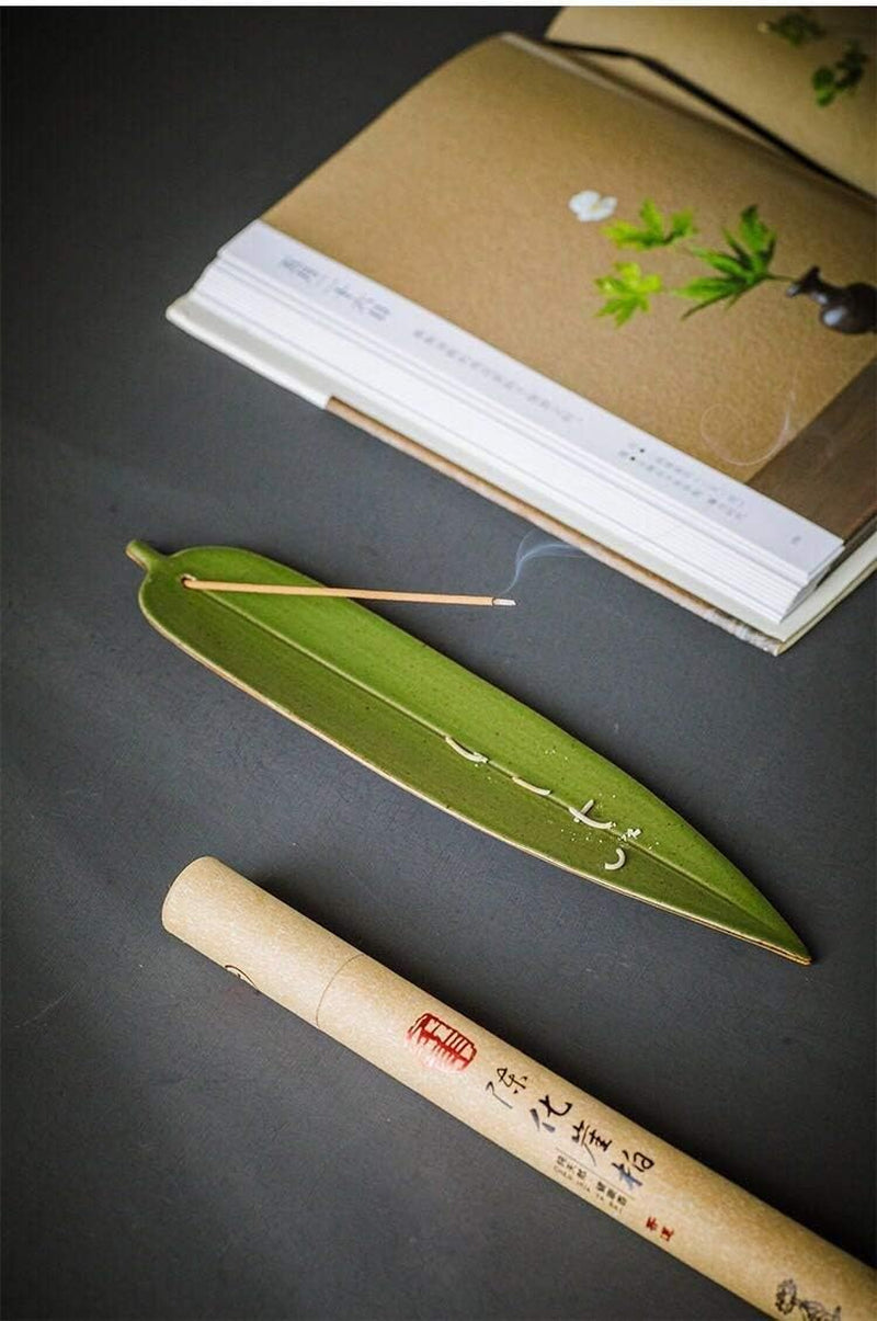 Incense Holder Hand-Made Incense Stick Holder Ceramic Incense Burner Bamboo Leaf Shape 1Pcs (Green)